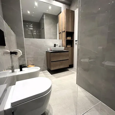 Apartman At 8